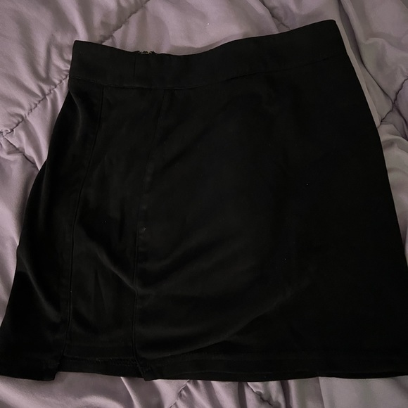 two shein skirts one plain black and other has flowers :) both xs - Picture 5 of 6
